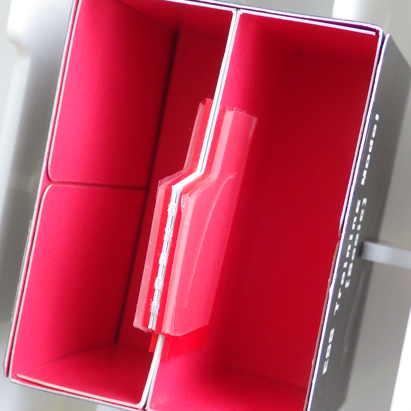 縫合のトレーニングBOX(1セット6個入り)